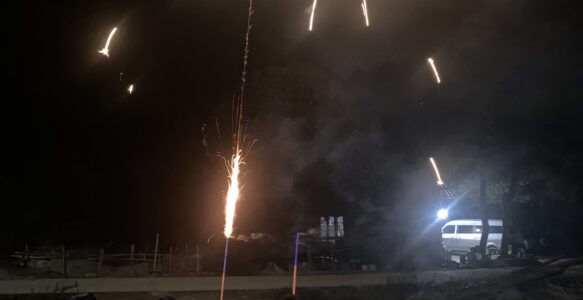 2023年春节放烟花